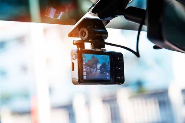 Dash Cams for Safer, More Informed Fleet Operations