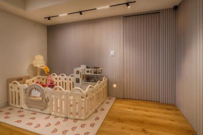 Campos Eliseos 108 — view 2