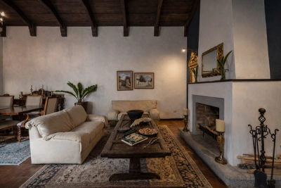 Colonial Residence in Antigua Guatemala — view 3