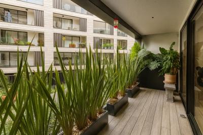 Campos Eliseos 108 — view 3