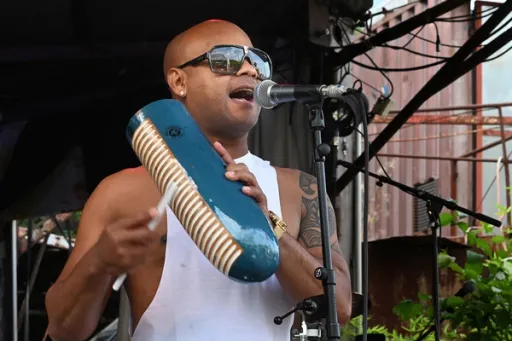 Title image for an event called '$💃🔥 SALSA & SON – Winter Edition 2026 🔥🕺mit Ney Portales live'