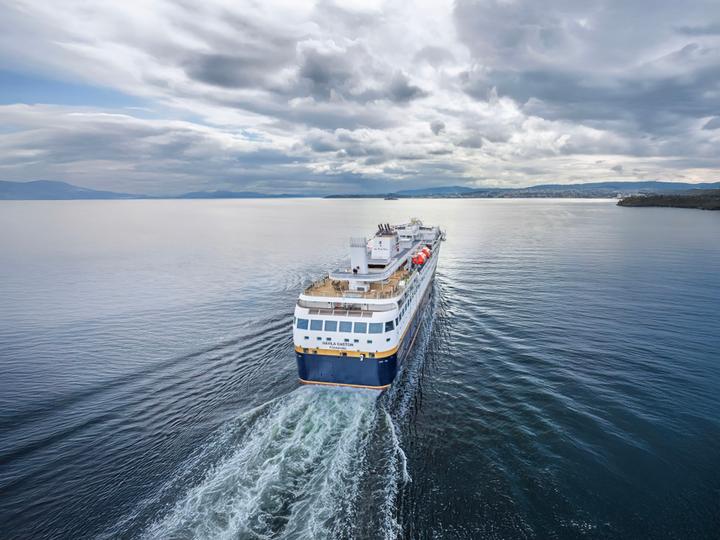 Havila Voyages zeigt das offizielle Gütesiegel „Made in Norway“ zusammen mit seinen Auszeichnungen und Anerkennungen an.