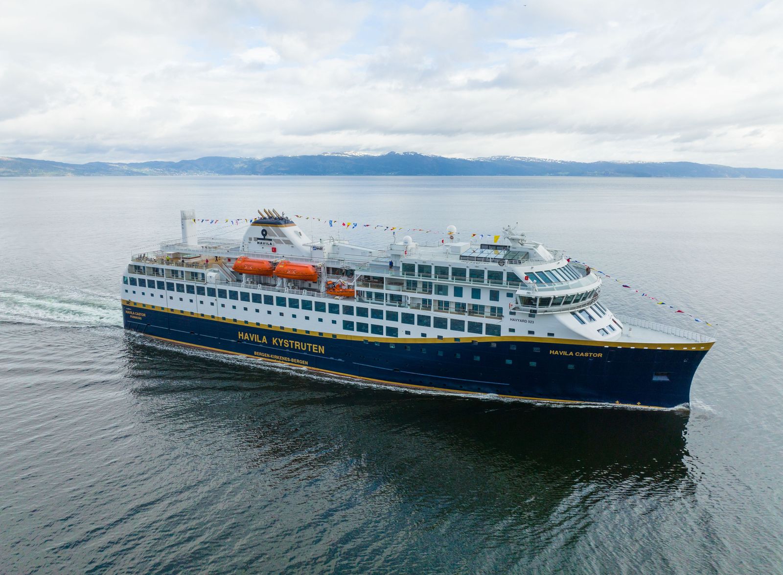 Havila Castor sailing along the Norwegian coast