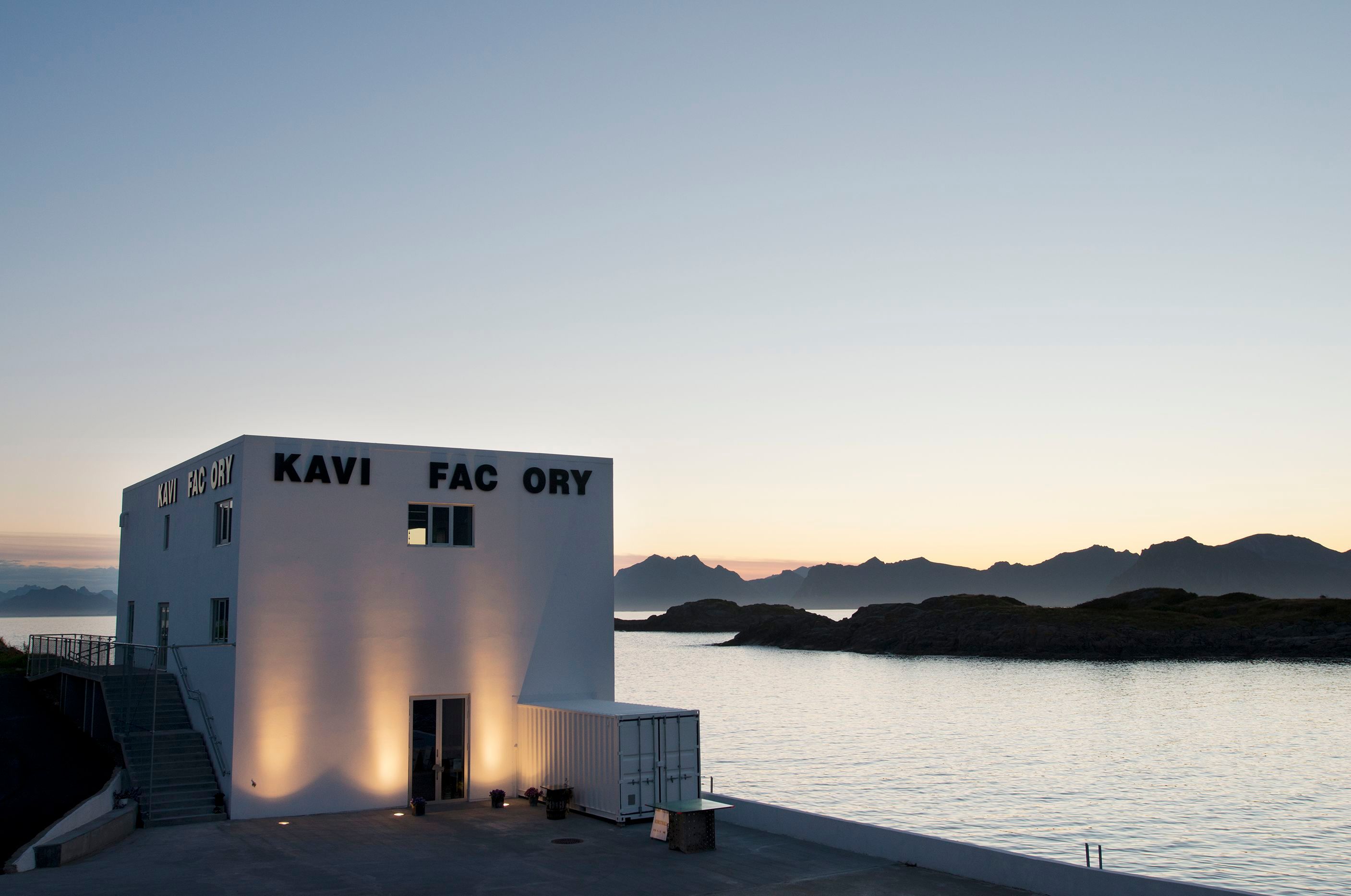 Bygning i Henningsvær, Lofoten, Nord-Norge