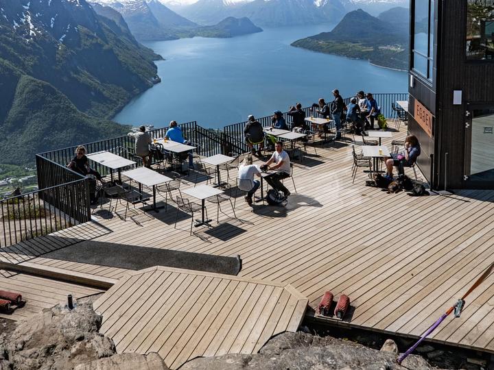 Eggen restaurant i Romsdal, Norge