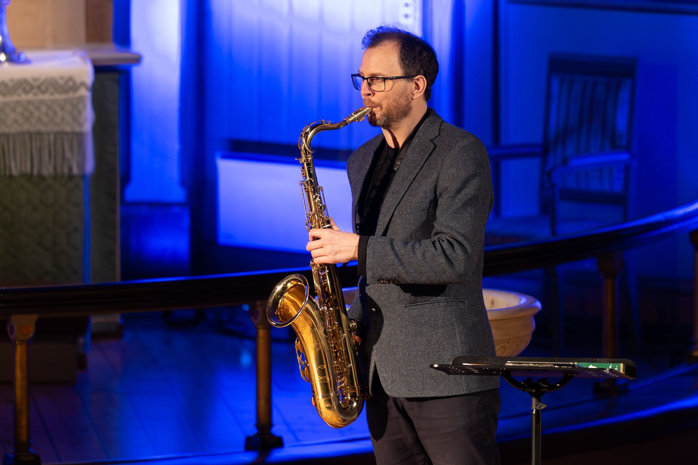 Saxophonist bei einem Konzert