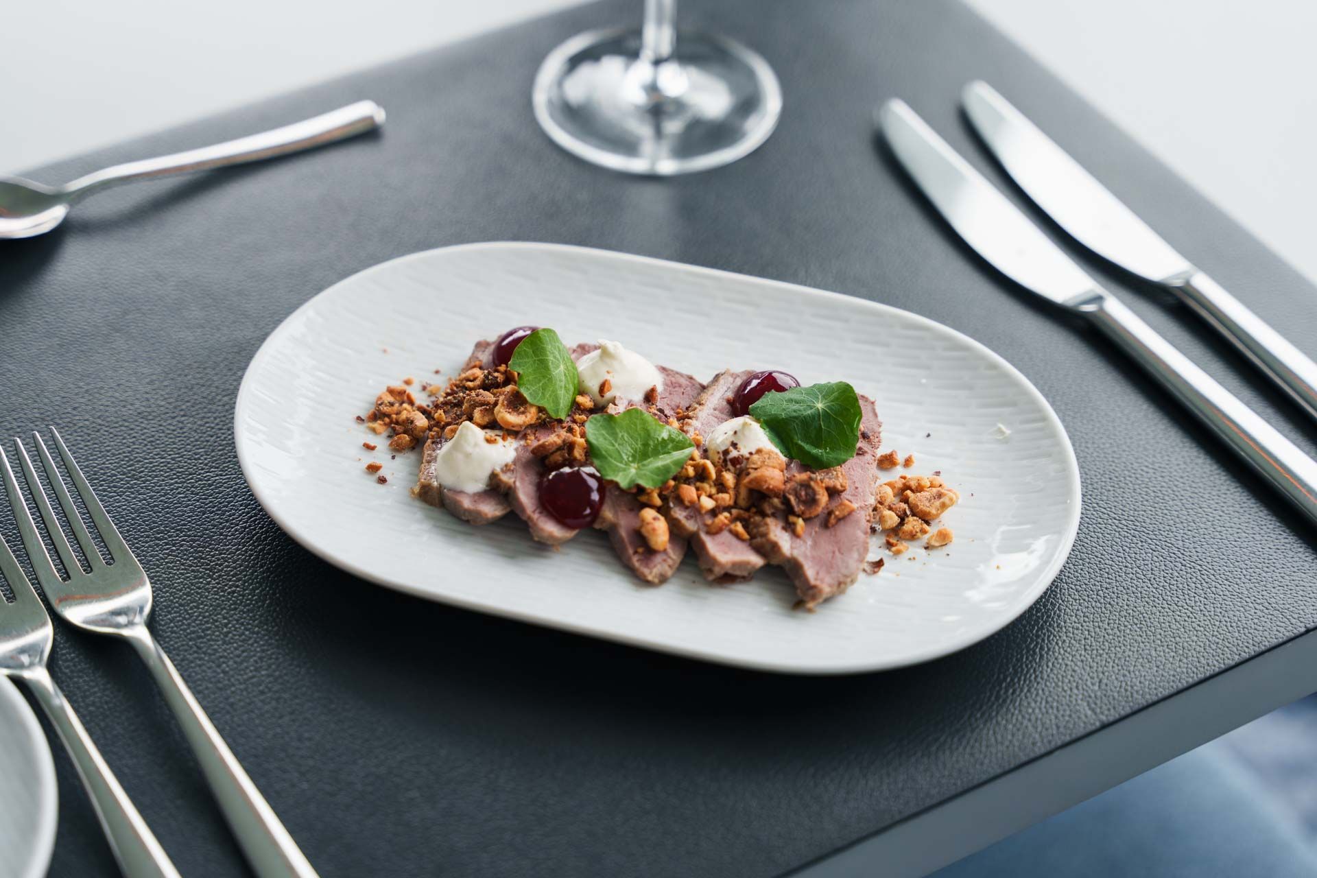 Måltid som serveras på restaurangen ombord