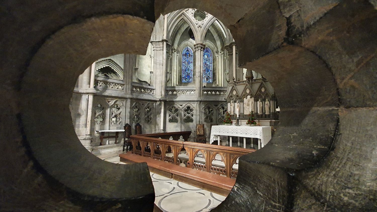 Nidaros cathedral interior details