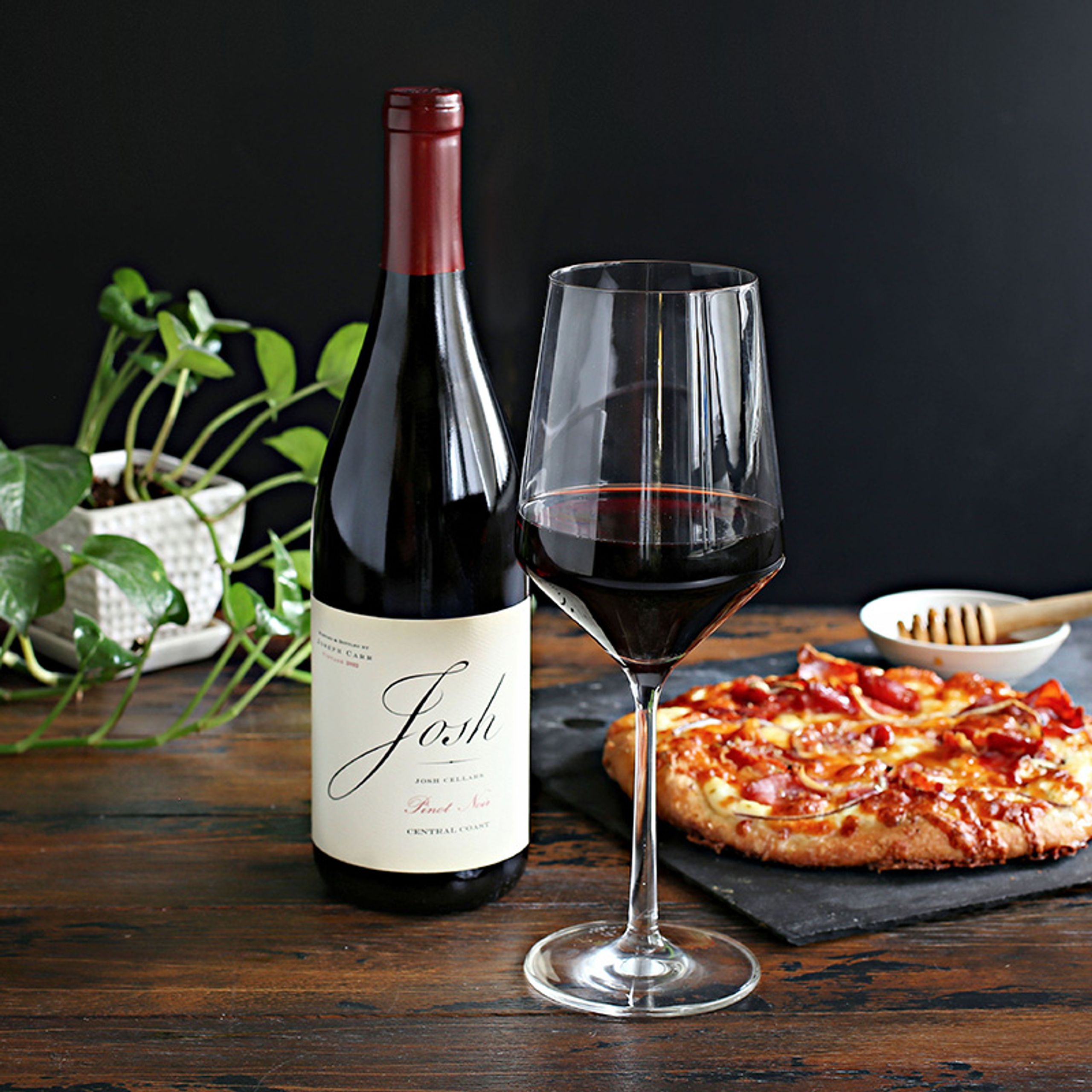 Josh Cellars Pinot Noir with Pizza