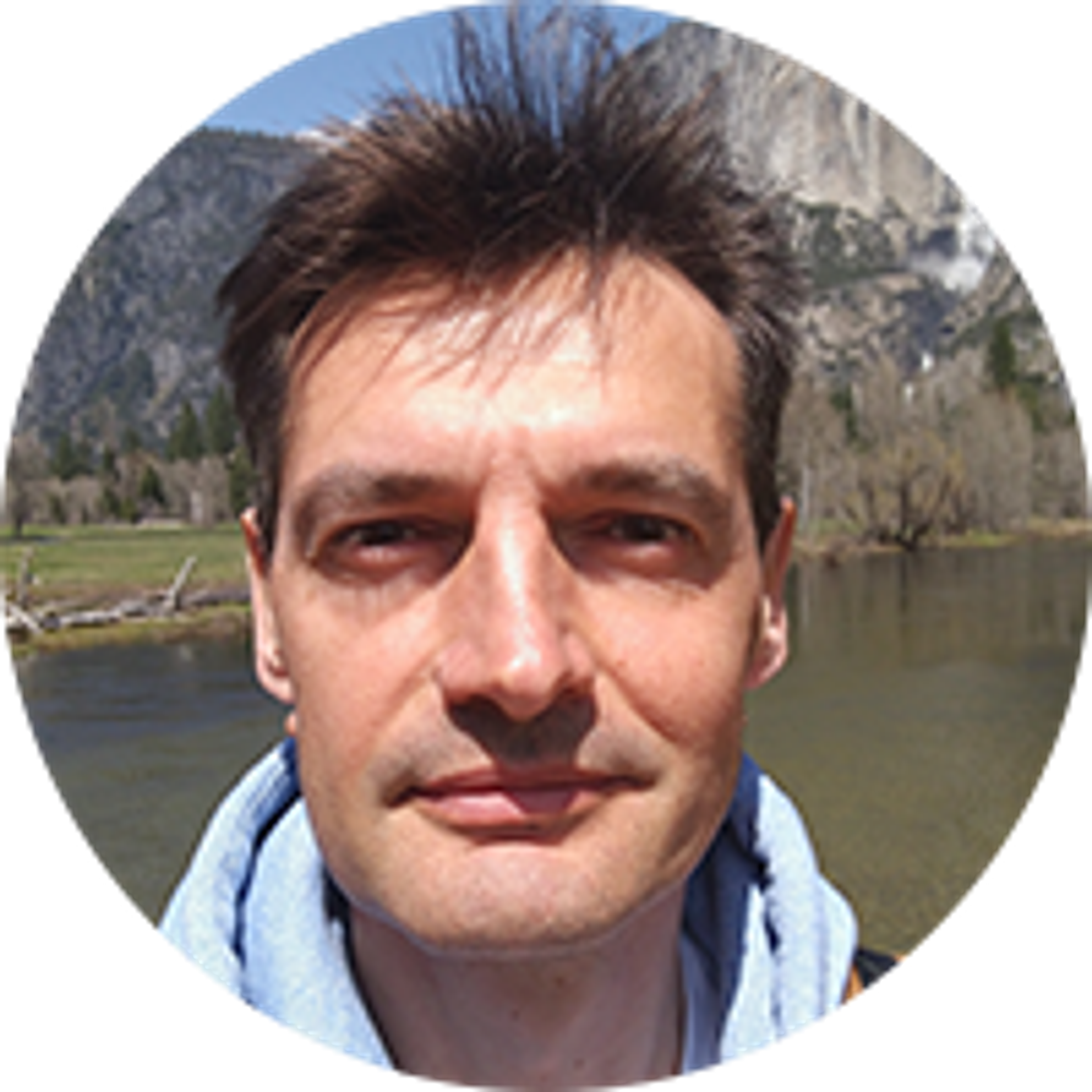 Portrait photo of Erik de Nooij, Engineering lead Streaming Data Analytics at ING Bank