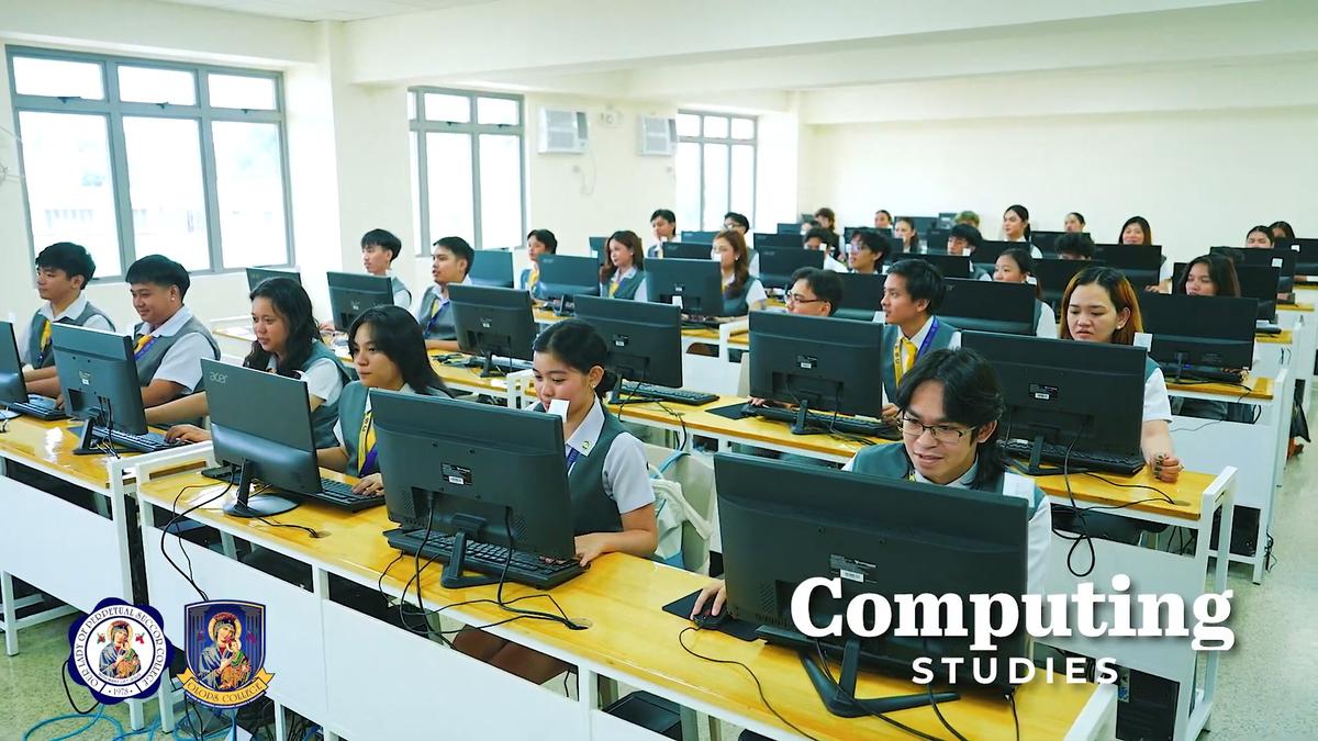 College students at the computer laboratory