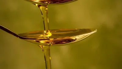 Oil Pulling: Ancient Wisdom for Modern Oral Health