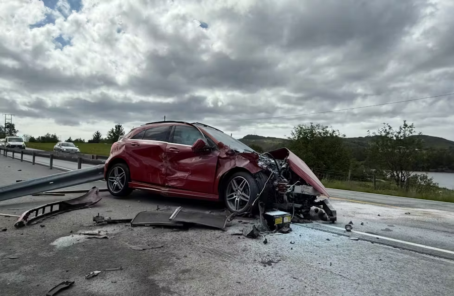 Trafikkulykker er fortsatt et alvorlig samfunnsproblem. Rundt 100 mennesker mister livet hvert år, og mellom 4 000 og 5 000 blir skadet – hvorav cirka 600 hardt skadd.