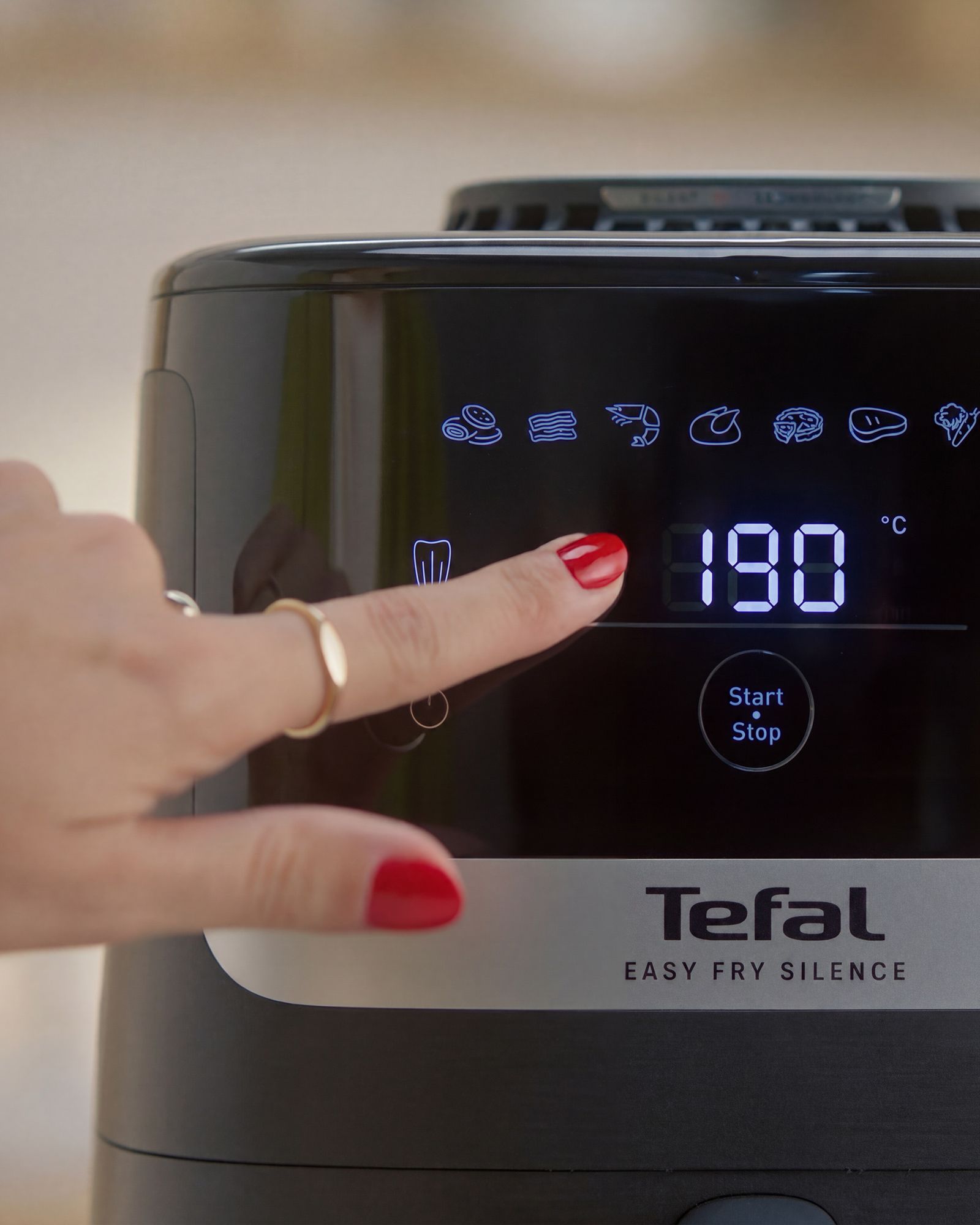 cm-tefal-tvc-frame-1