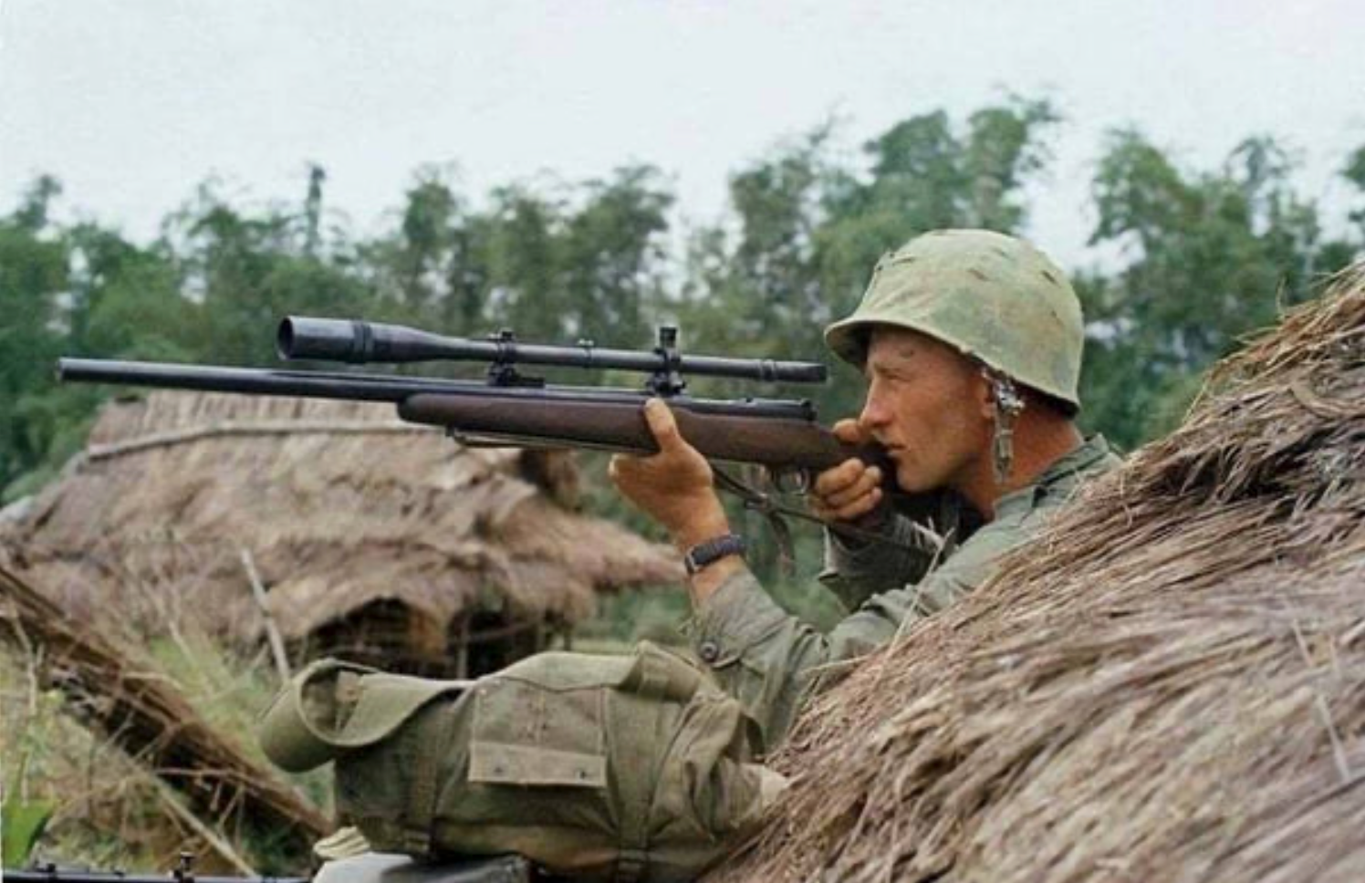 Unertl USMC precision rifle scope, the lineage of American military optics that runs from the Warner & Swasey trenches to modern sealed and nitrogen-purged tubes