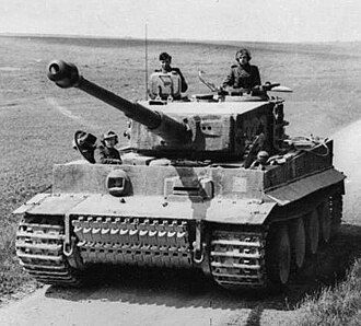 Tiger I heavy tank, German armor equipped with the Zeiss TZF 9b telescopic sight for first-round precision engagement at 2,000 meters