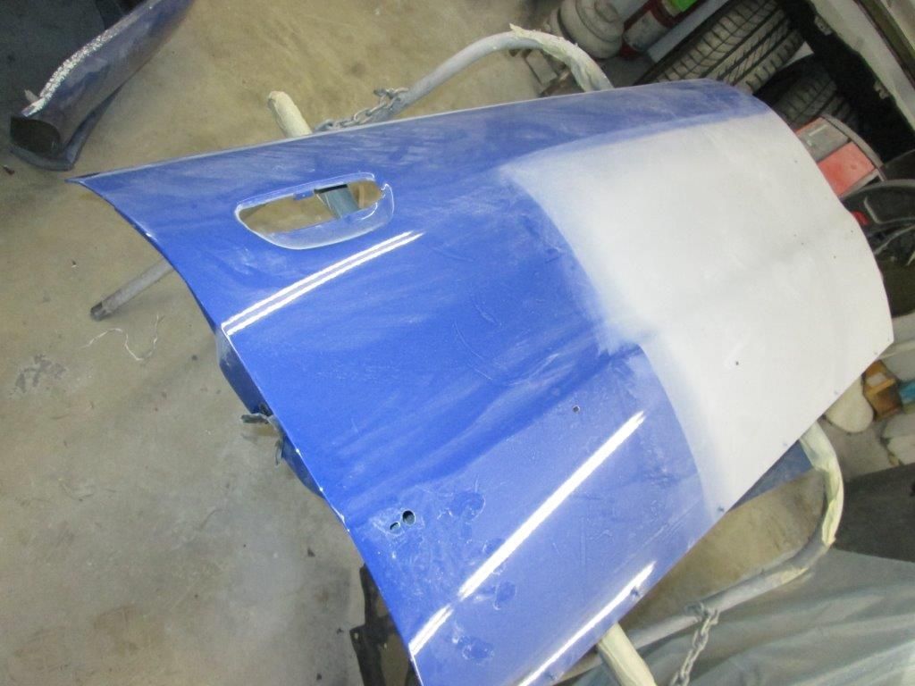 Body prep and the paint booth (6)