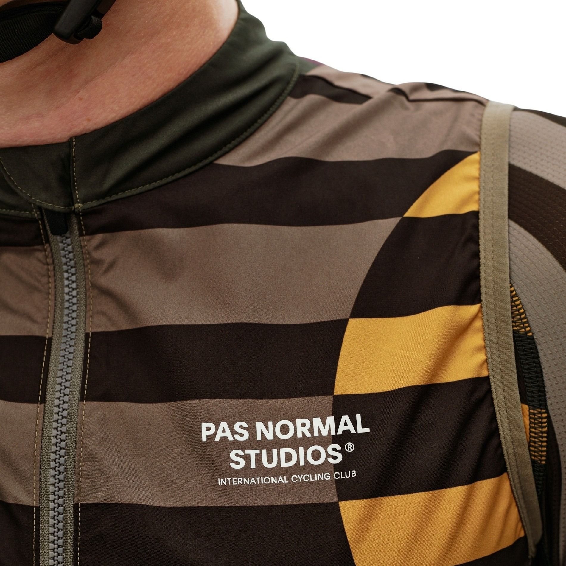 Mechanism Men's Stow Away Cycling Gilet