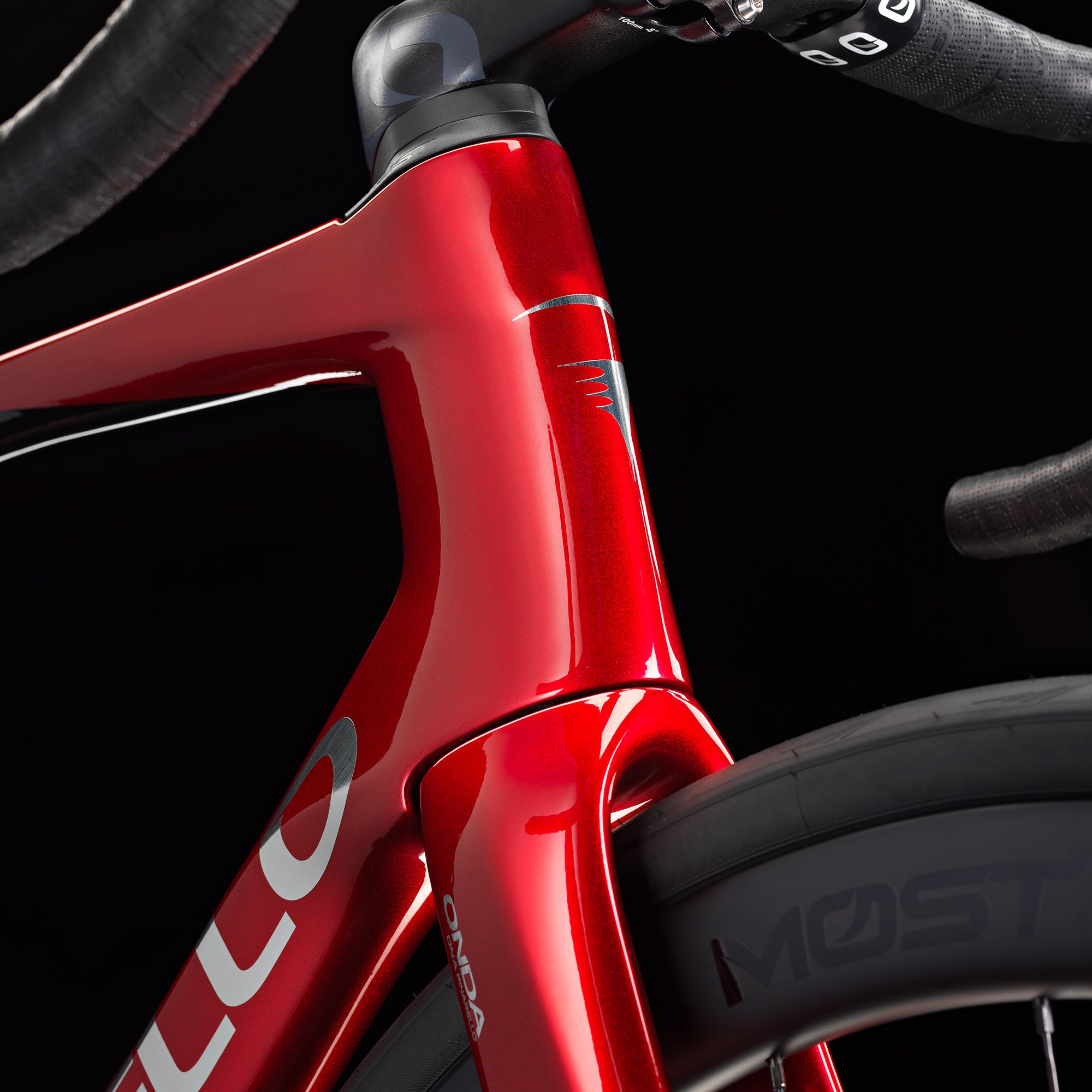 X5 105 Di2 Disc Road Bike