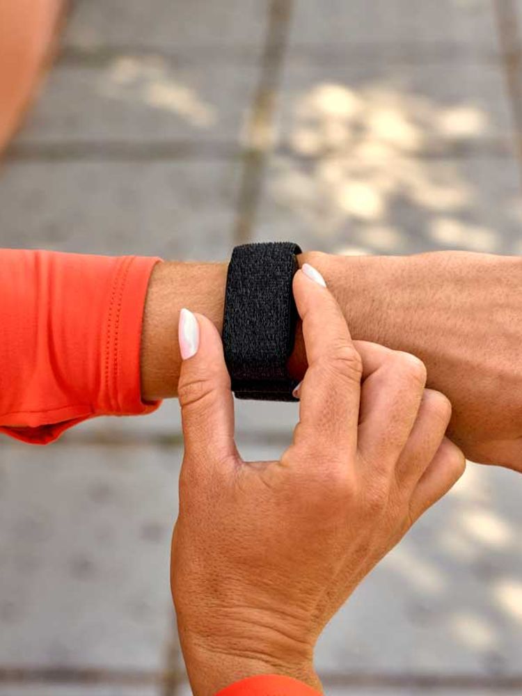 Garmin CIRQA vs Garmin Watch: Which Is Right for You?