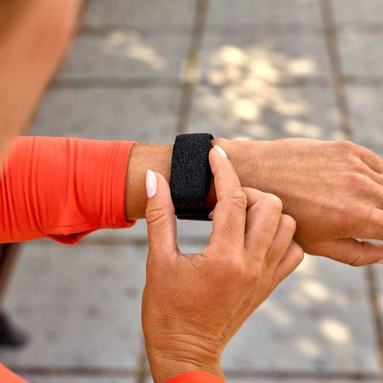 Garmin CIRQA vs Garmin Watch: Which Is Right for You?