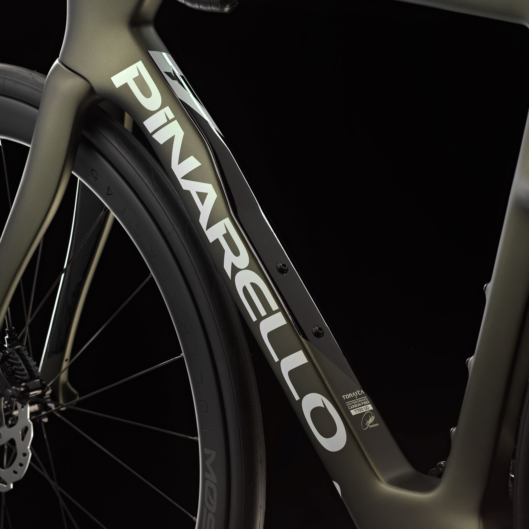 F5 105 Di2 Road Bike 2026
