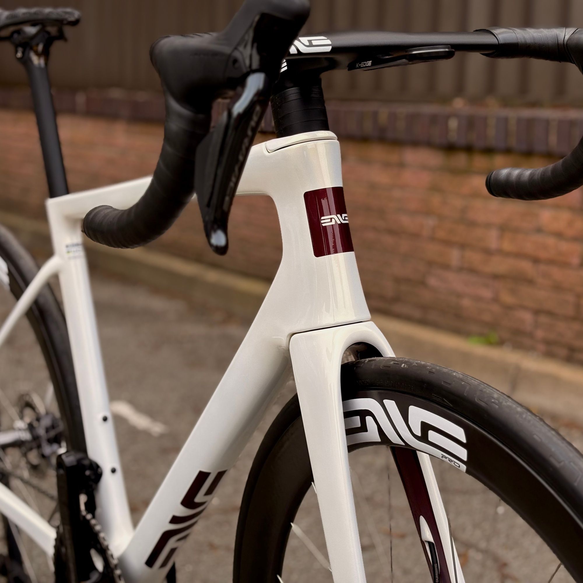 Custom Melee Dura-Ace Di2 Road Bike