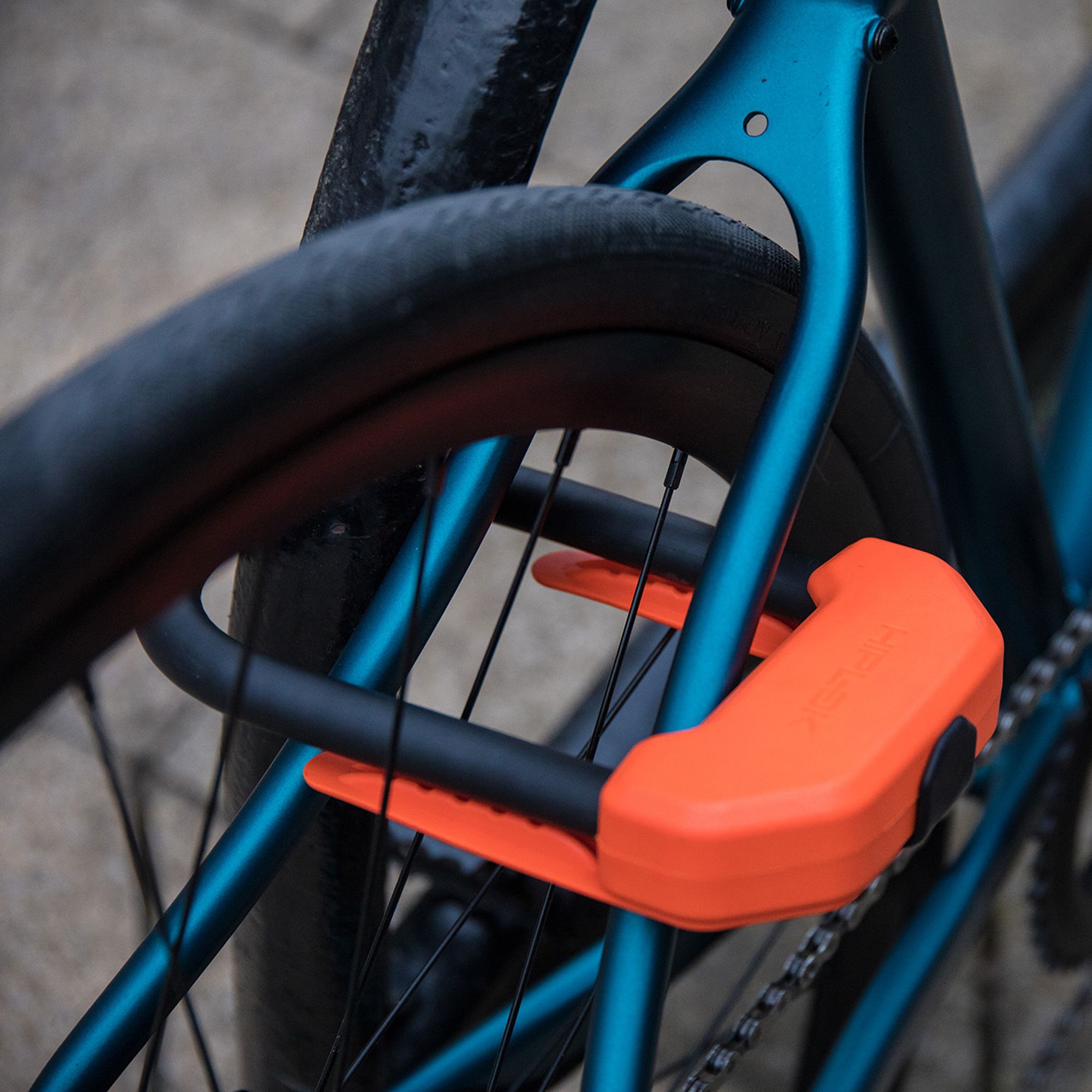 DX Lightweight Steel Bicycle D-Lock Sold Secure Gold
