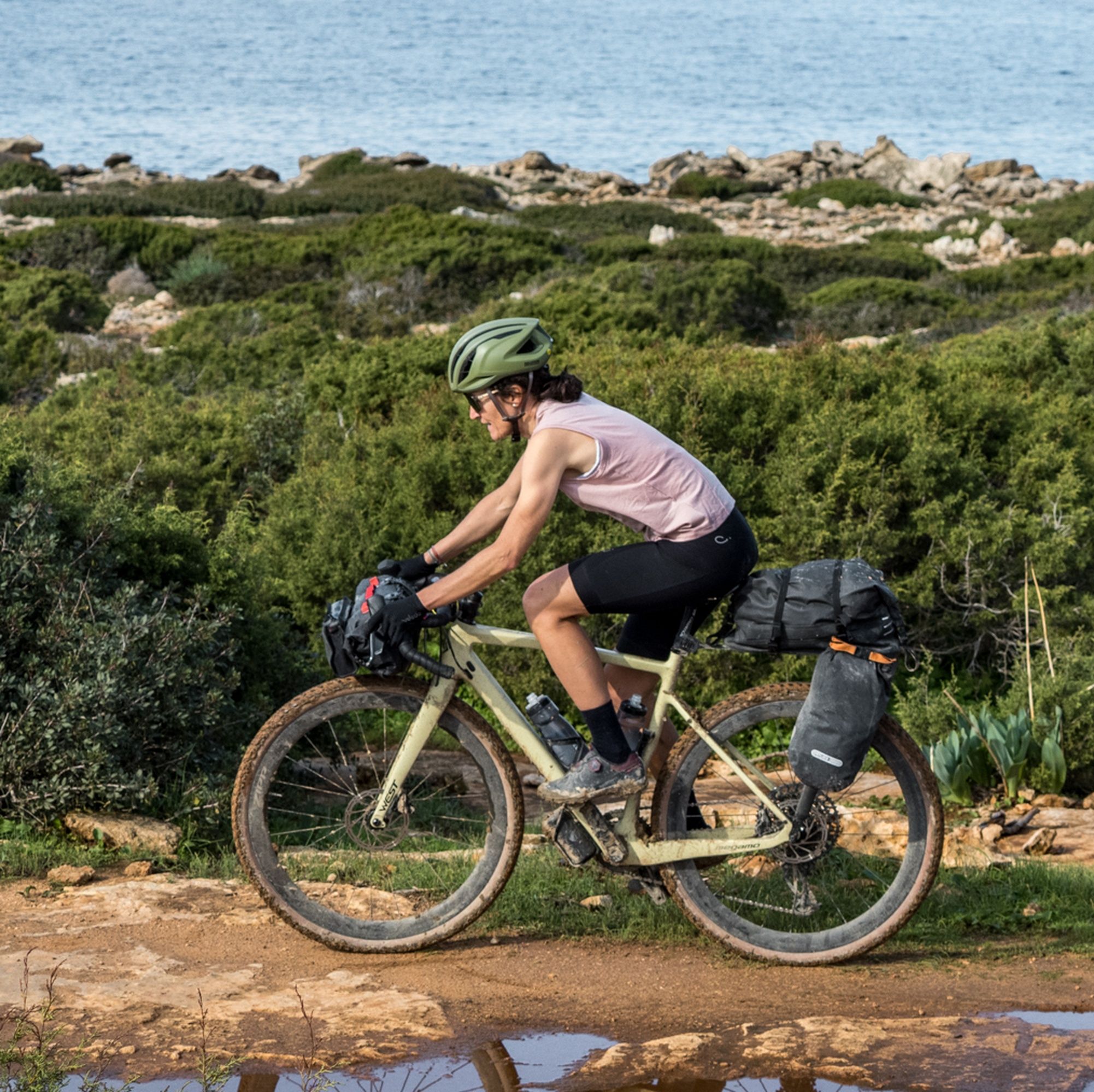 Women's Adventure Cargo Bib Shorts