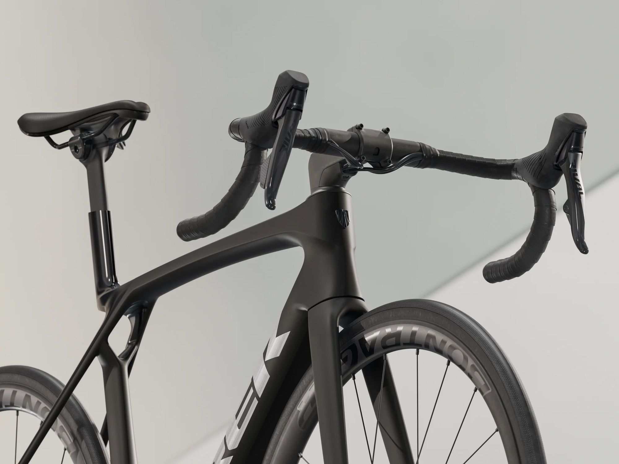 Madone SL 6 AXS Gen 8 Road Bike