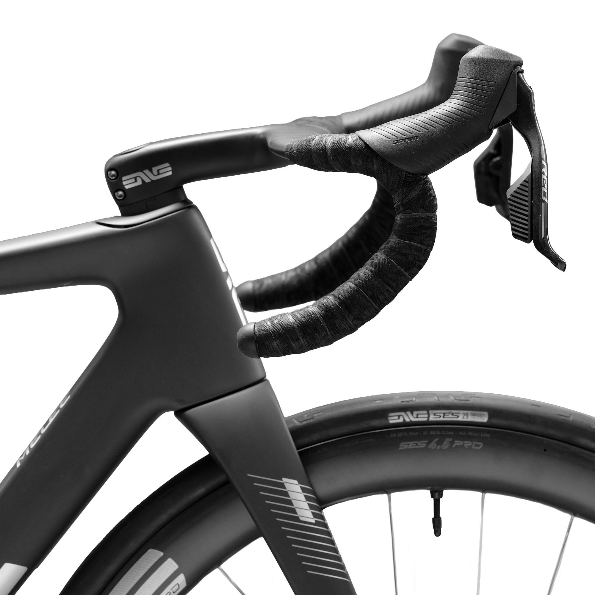 Melee V2 Pro Red AXS Road Bike