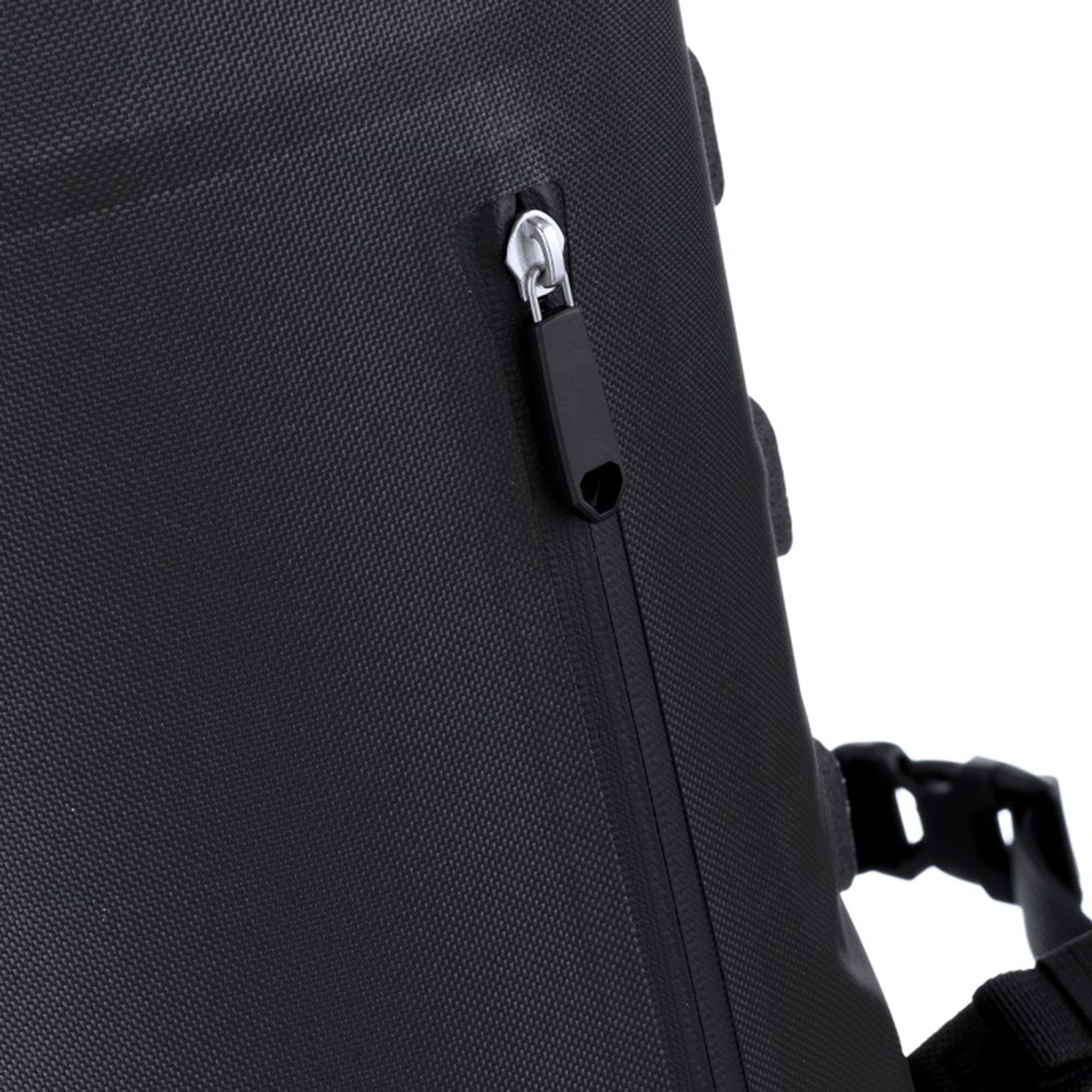 Commuter Backpack 21L