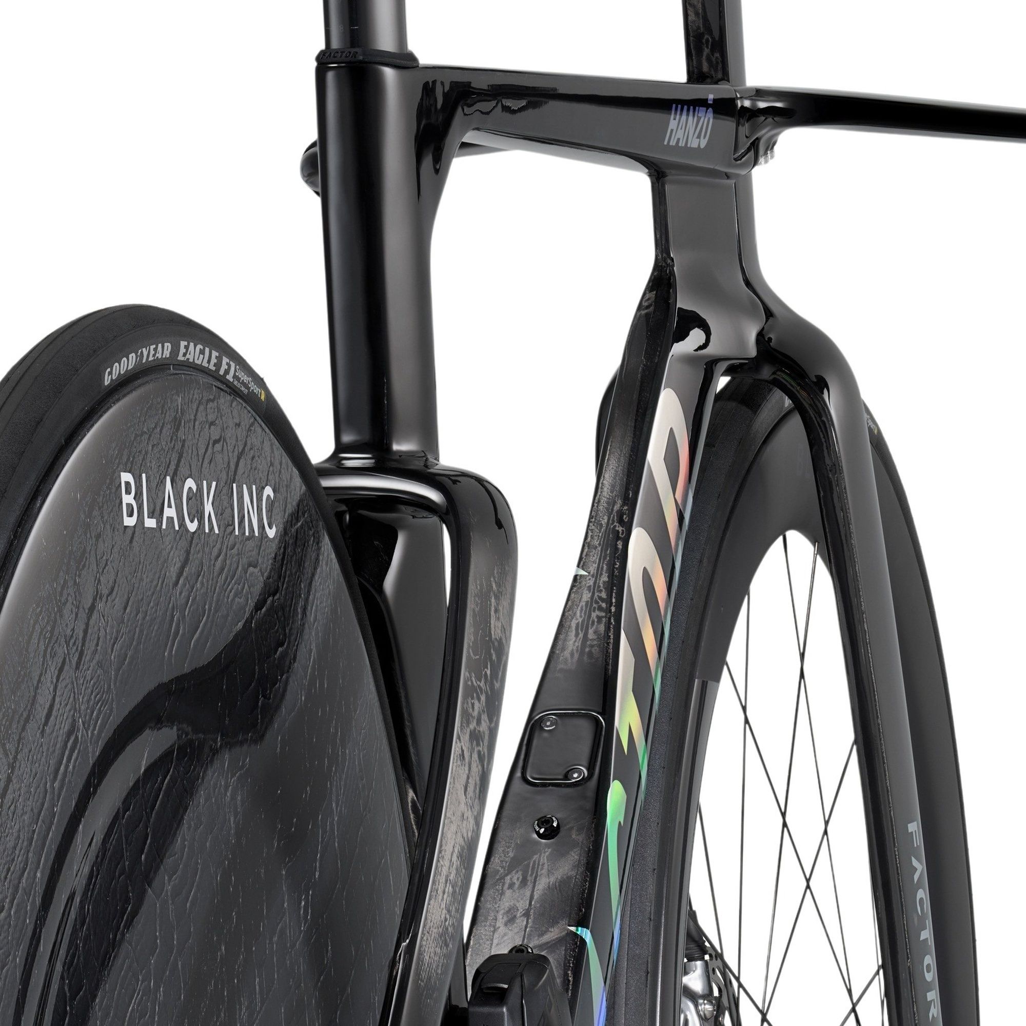 HANZO Red AXS Black Inc Zero/Three TT/Triathlon Bike