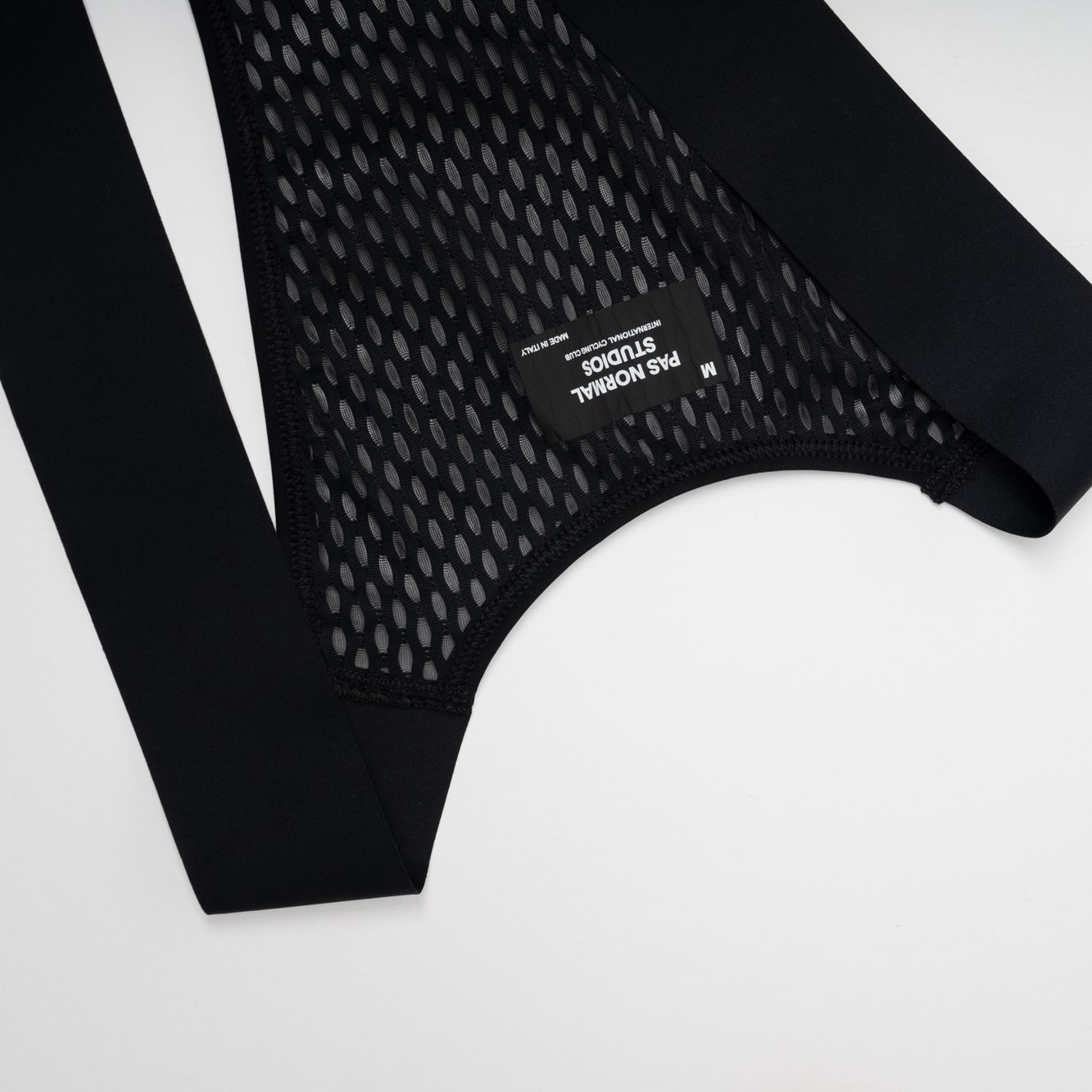 Escapism Bib Short