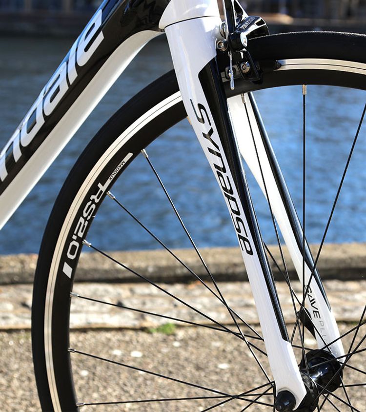 A Closer Look at: Cannondale Synapse Carbon Tiagra Road Bike