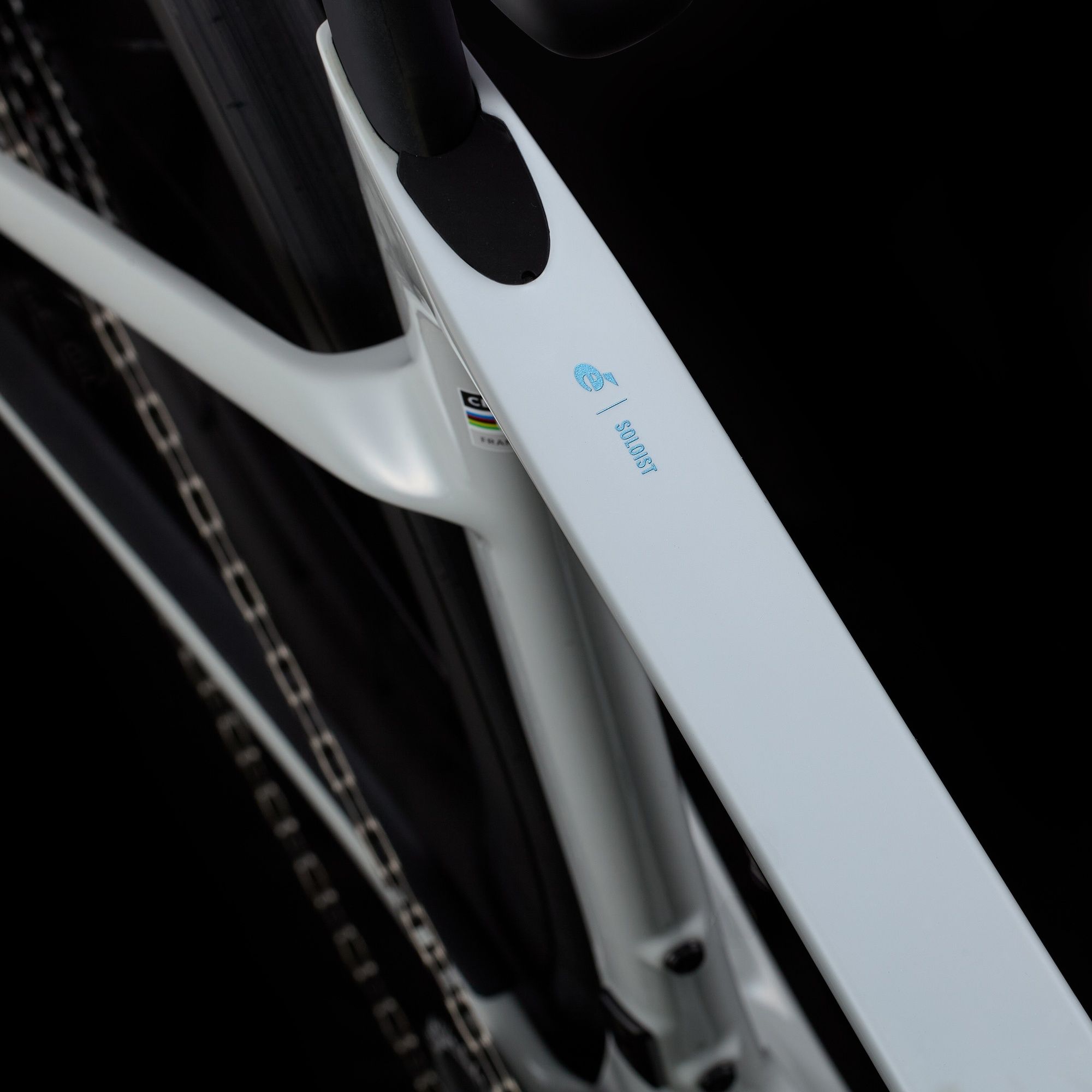 Soloist Ultegra Di2 Road Bike 2027