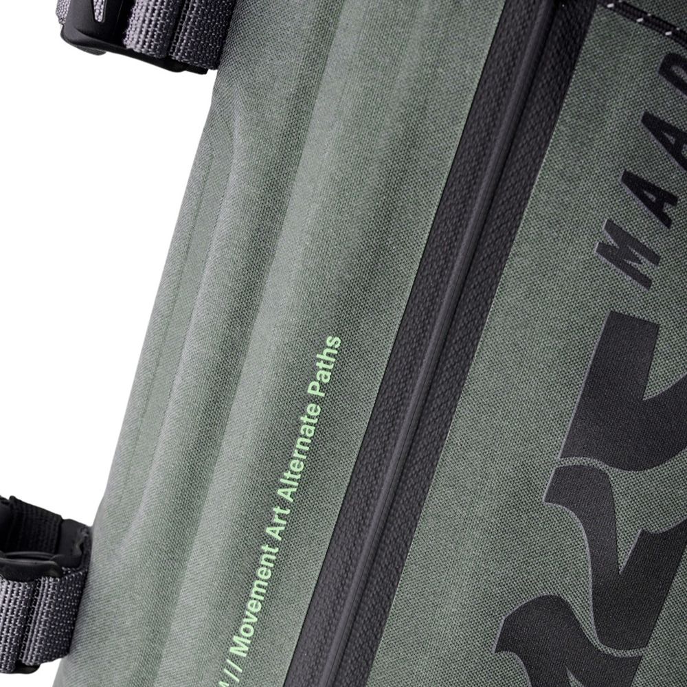 x Apidura Handlebar Pack 9L