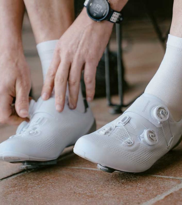 How Should Cycling Shoes Fit?