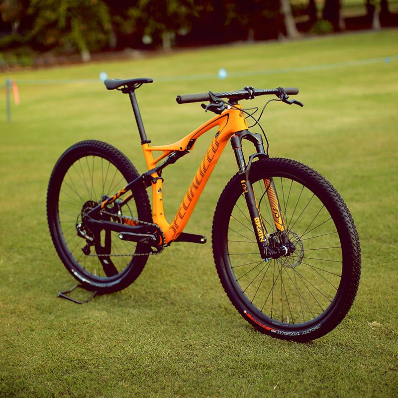 Specialized Epic FSR Elite Carbon World Cup Mountain Bike Review
