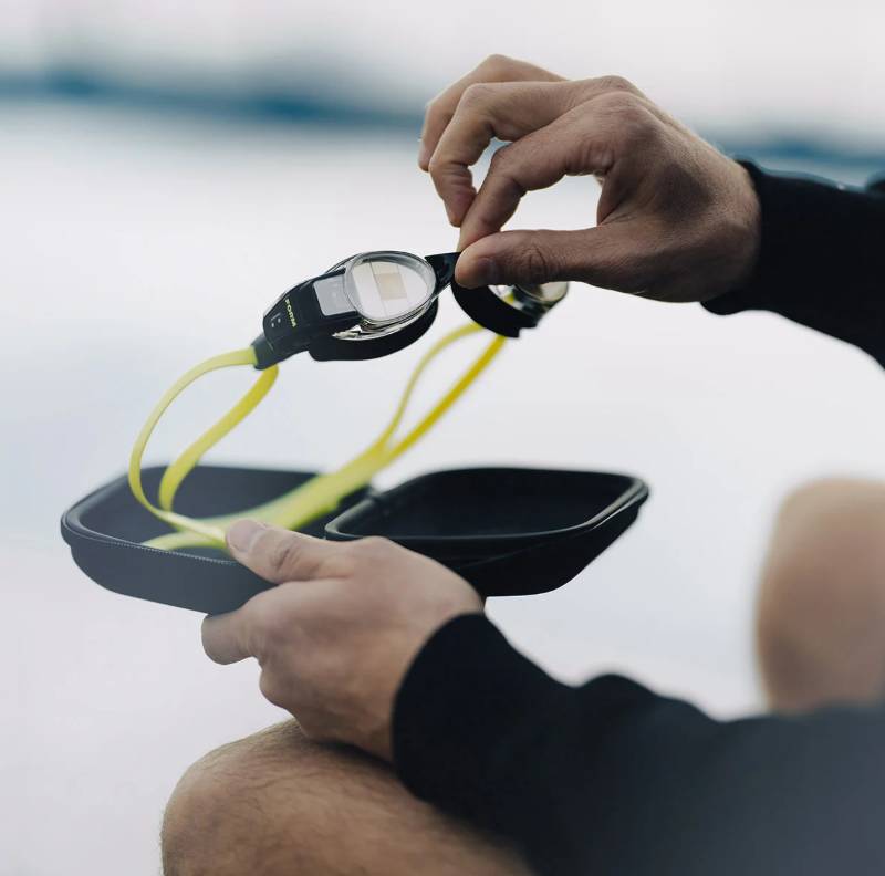 FORM Swimming Goggles: Review of the Smart Swim 2 Goggles