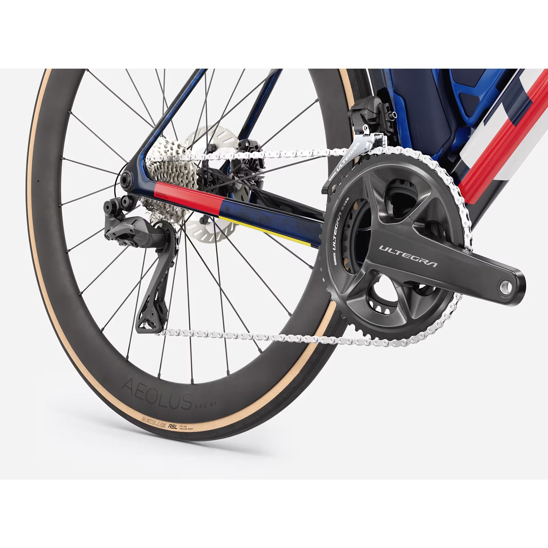 Trek Madone SLR 7 Ultegra Di2 Gen 8 Carbon Road Bike | Sigma Sports