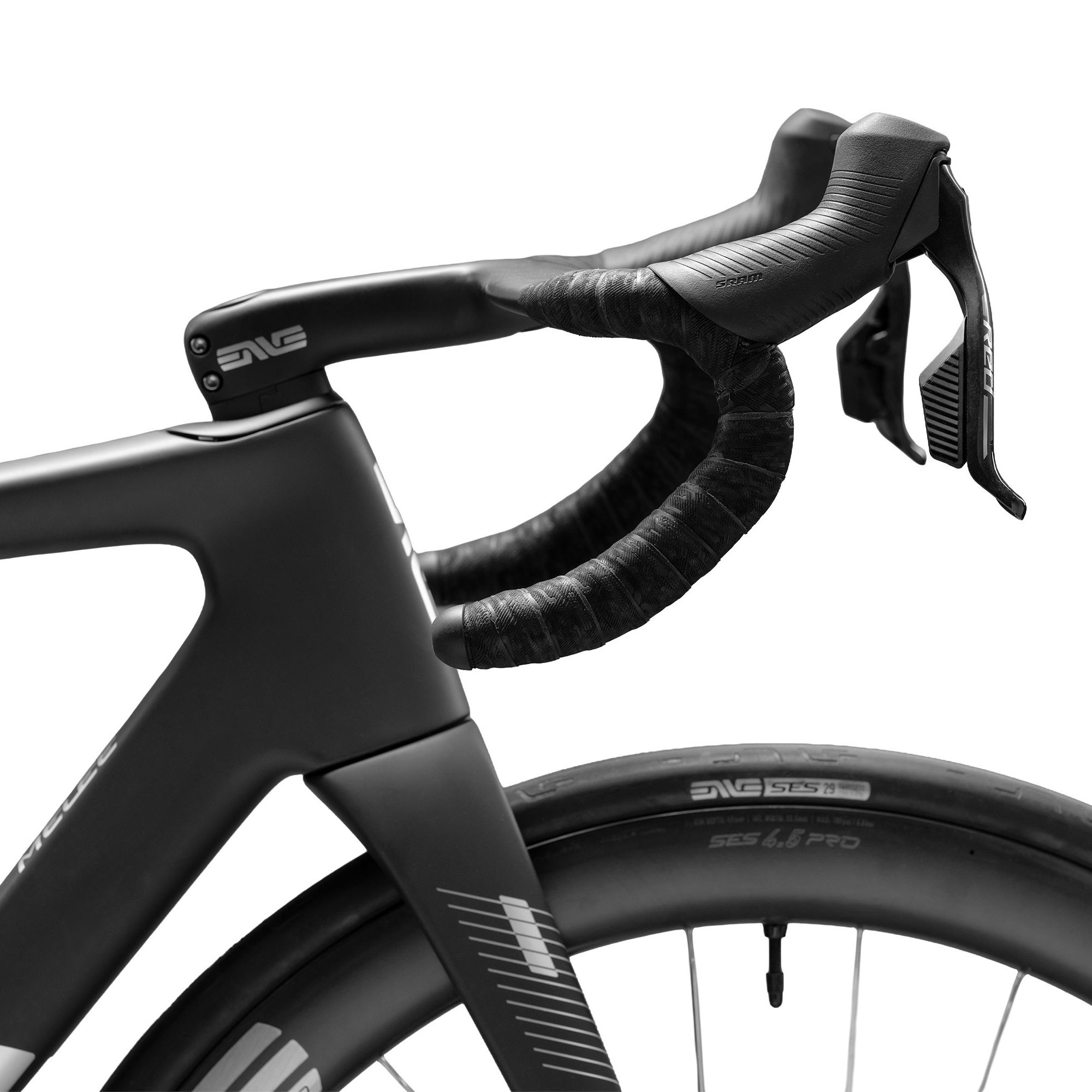 Melee V2 Pro Red AXS Road Bike