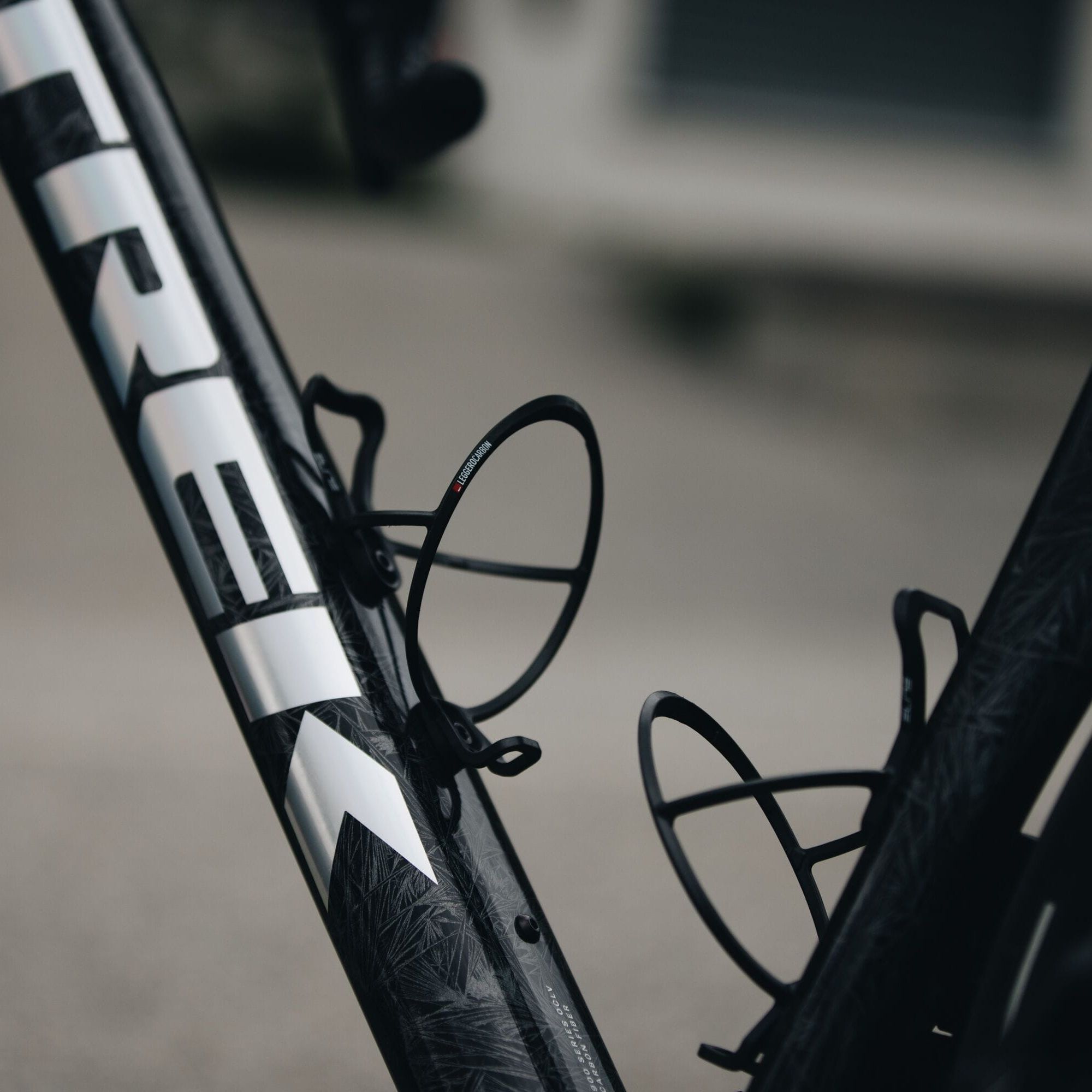 Leggero Carbon Fibre Bottle Cage