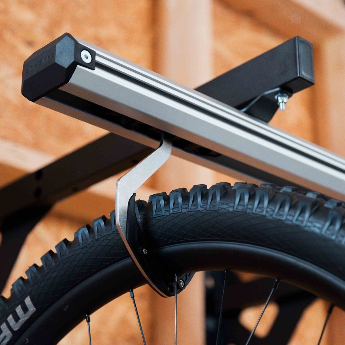 SpaceRail Bike Storage System - Wall - 4 Hooks