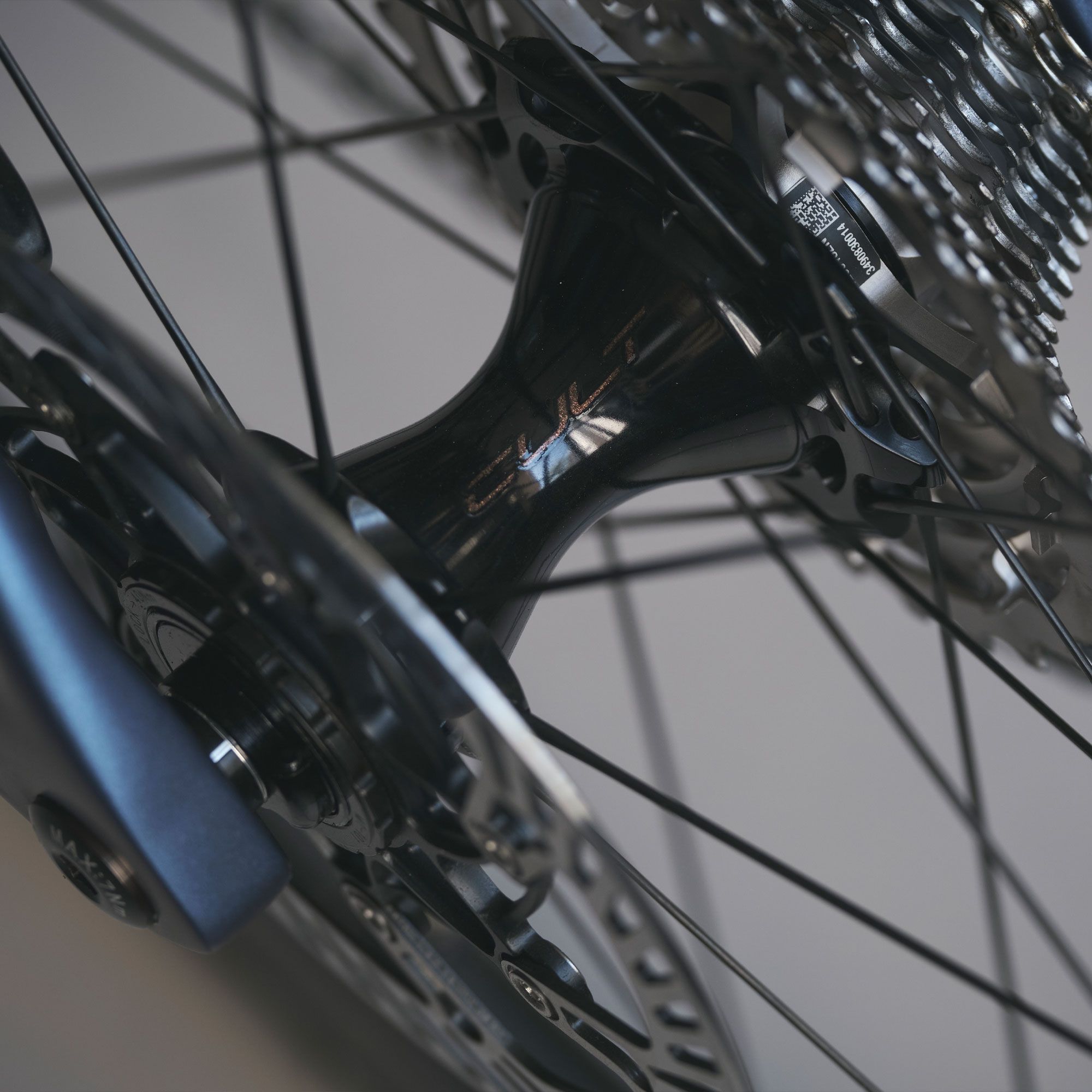 Bora Ultra WTO 33 Disc Brake Wheelset