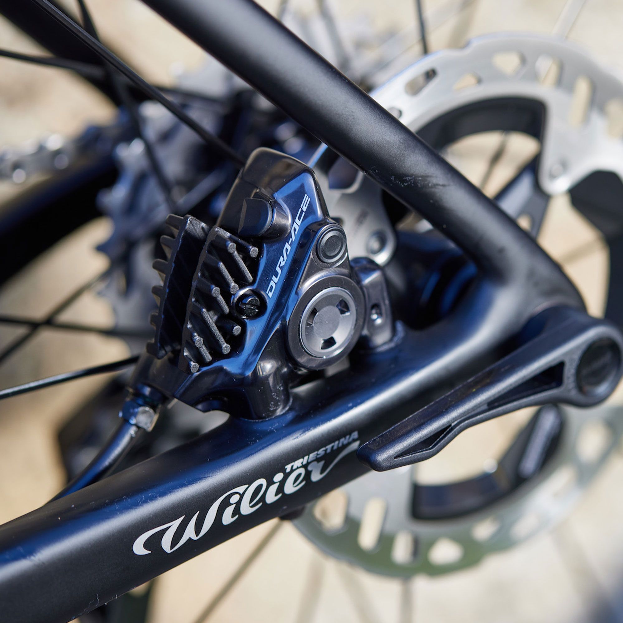 Shimano Dura-Ace R9270 Hydraulic Disc Di2 Lever & Caliper