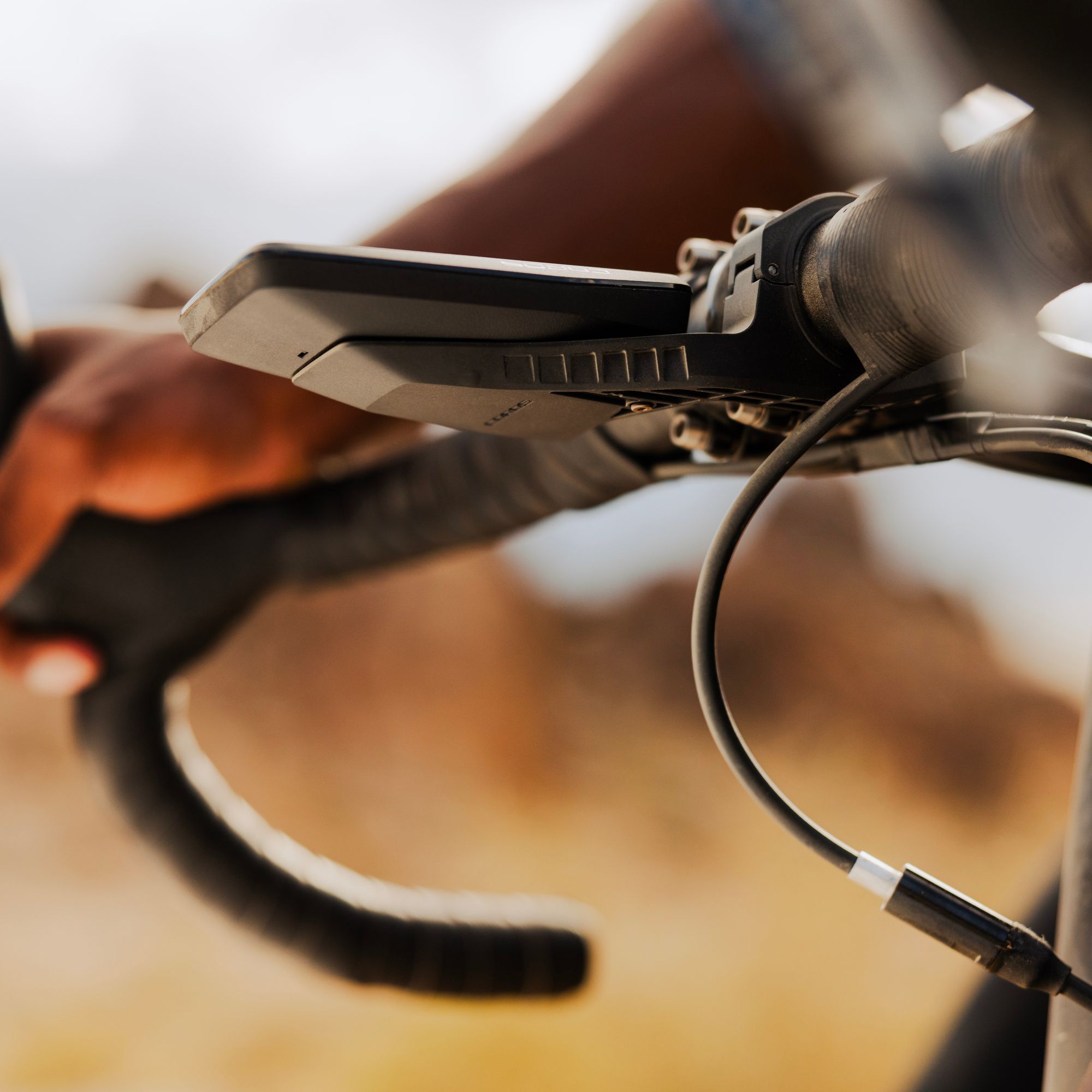 Dura Solar GPS Bike Computer With Handlebar Mount