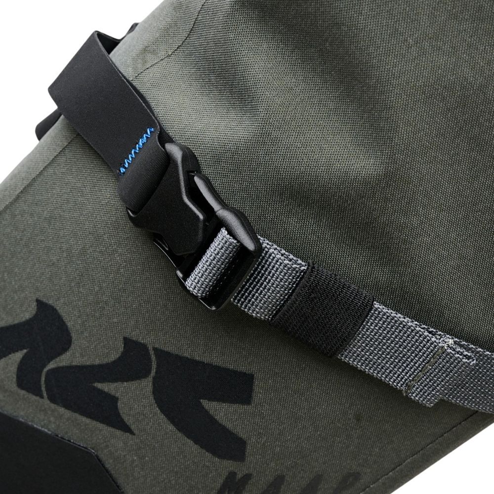 x Apidura Saddle Pack 7L