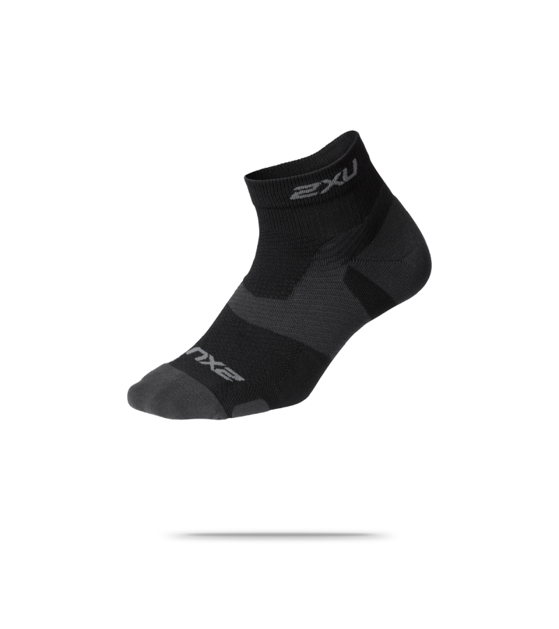 VECTR Light Cushion 1/4 Crew Socks