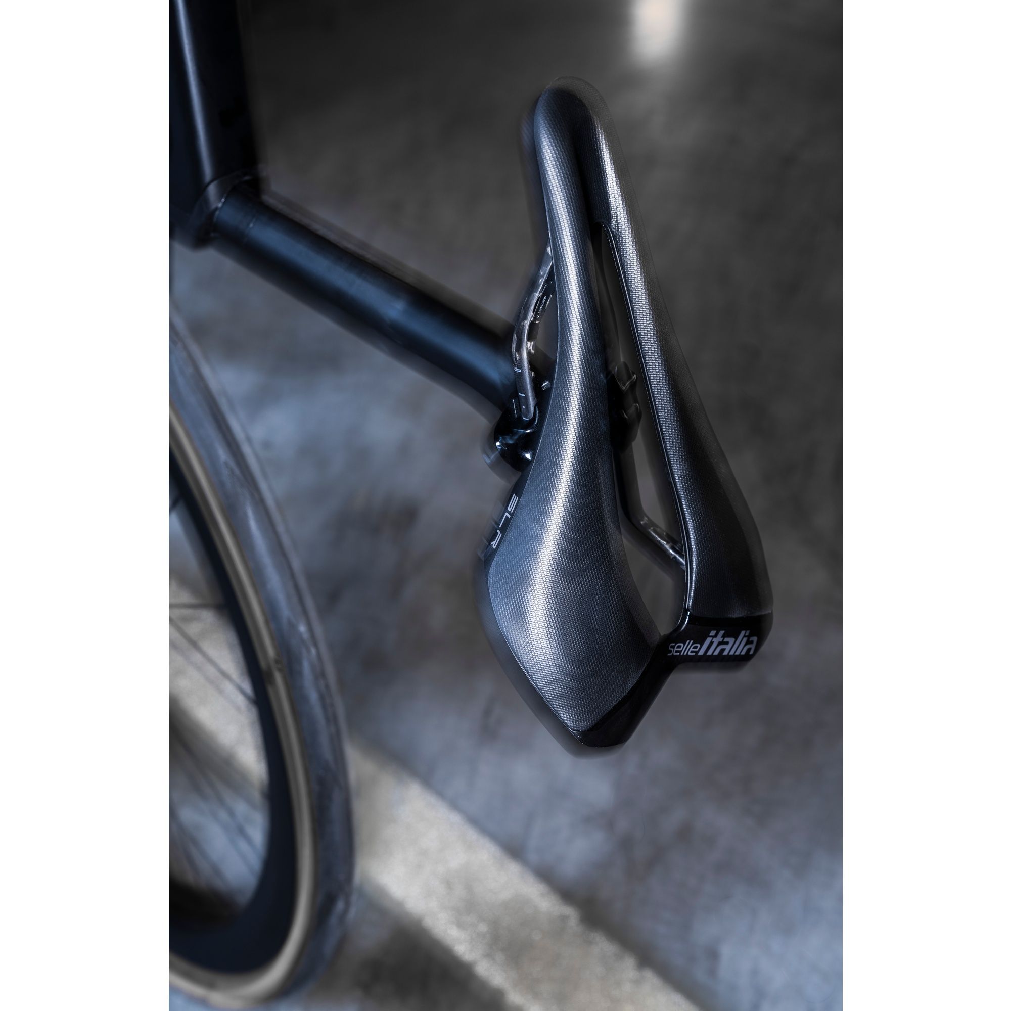 SLR Racing Replica Saddle